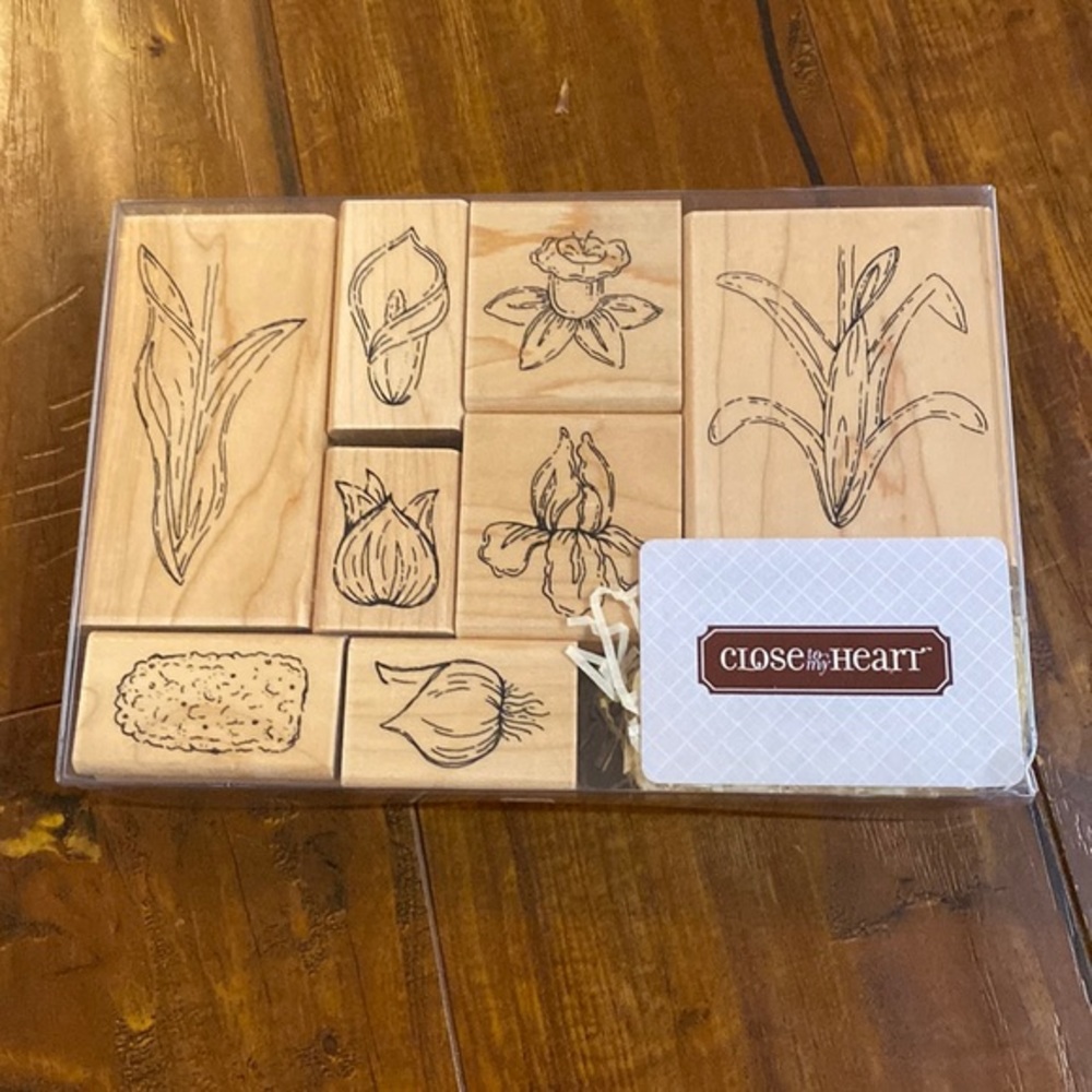 Close To My Heart S625 Bulbs in Bloom Line Art Wood Stamp Set